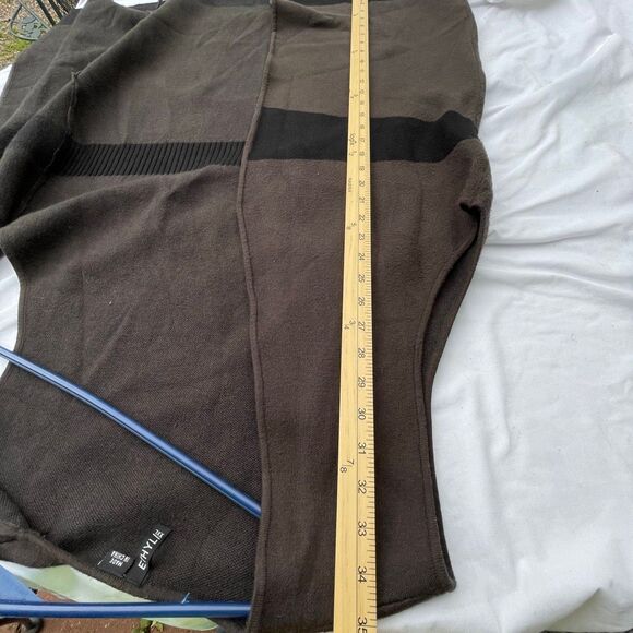 Ethyl Size XXXL long open vest - Picture 5 of 9